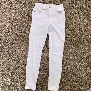 NWT Good American Good Legs white jeans